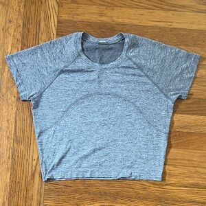 LuluLemon swiftly short sleeve top